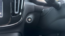 Volvo Xc40 2.0 B4P R DESIGN 5dr Auto Petrol Estate